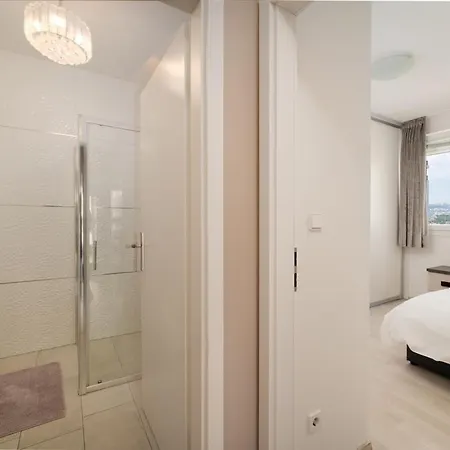 דירה The Velvet Skyline