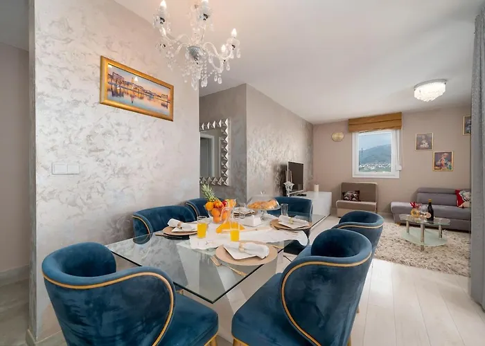 The Velvet Skyline *